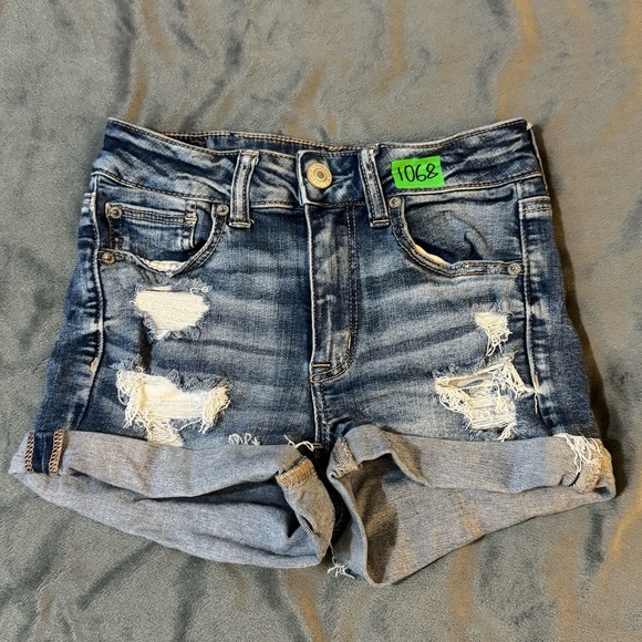 American Eagle Outfitters Blue Distressed Jean Shorts
#1068 - Picture 1 of 8